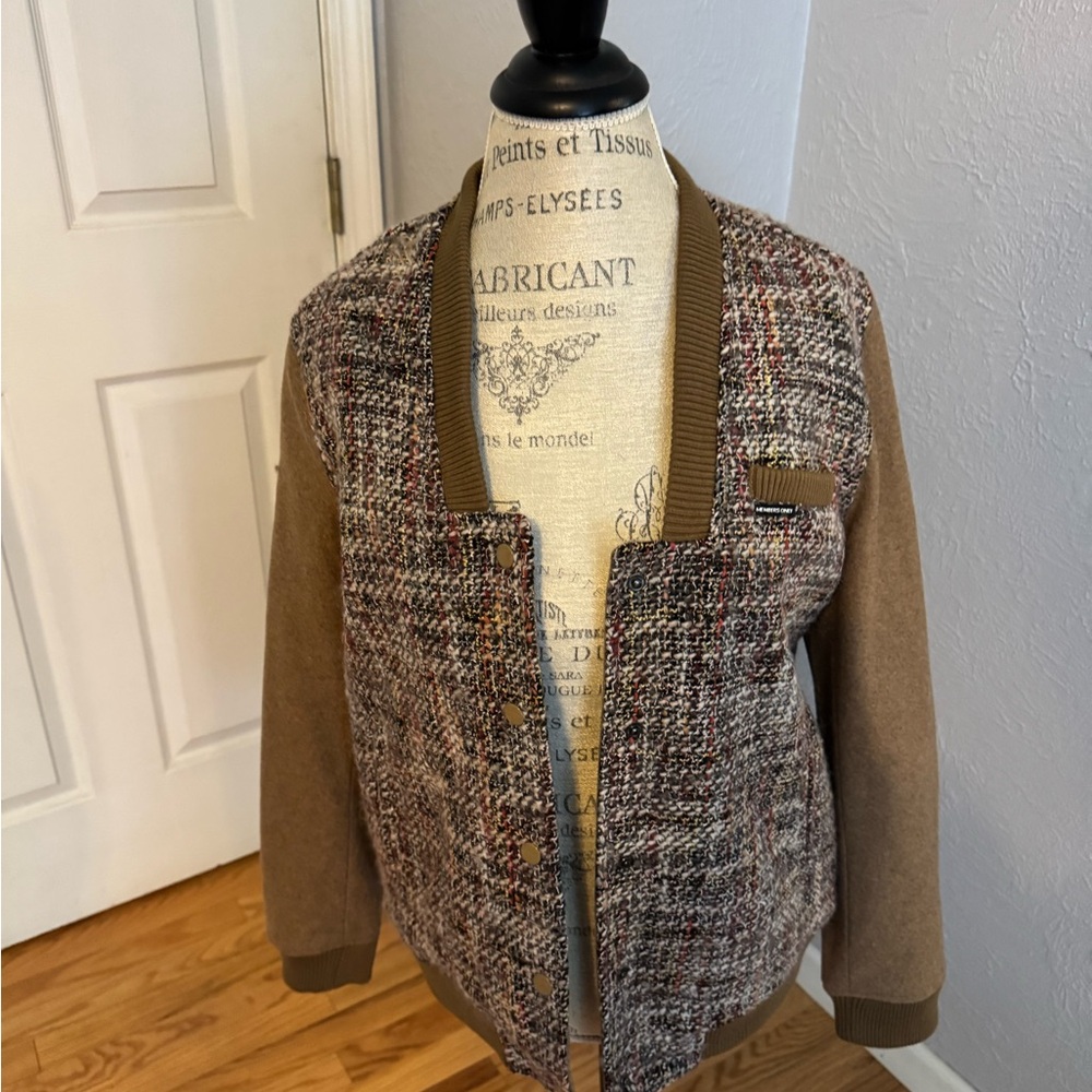 NWT!!!! Women’s Members Only Tweed and Brown Bomber Jacket.